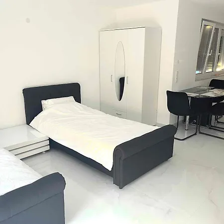 Διαμέρισμα Cozy & Warm In *