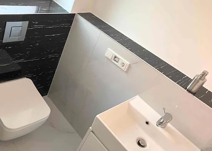 Lejlighed Cozy & Warm In Leverkusen