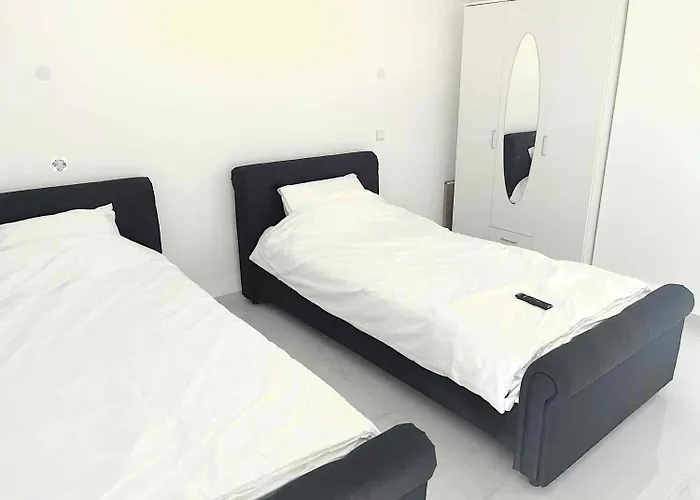 Cozy & Warm In Leverkusen